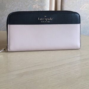 Kate Spade Warm Beige And Black Leather Wallet